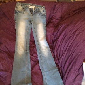 Juniors jeans
